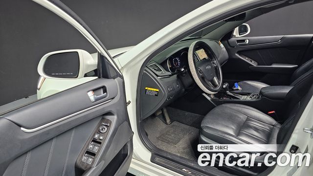 Kia K7 2013 — photo 12