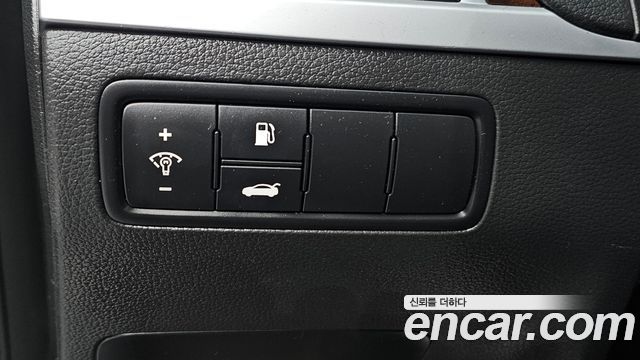 Hyundai Genesis 2014 — photo 13