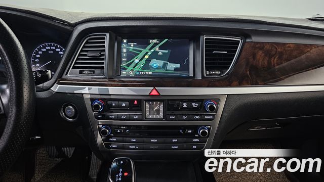 Hyundai Genesis 2014 — photo 15
