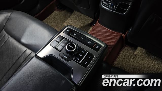Hyundai Genesis 2014 — photo 19