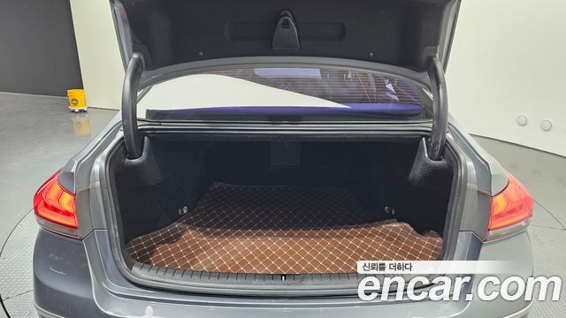 Hyundai Genesis 2014 — photo 20