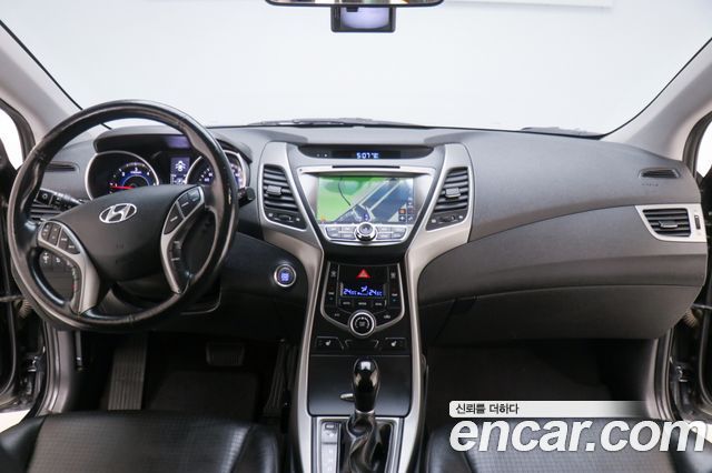 Hyundai AVANTE 2014 — photo 7