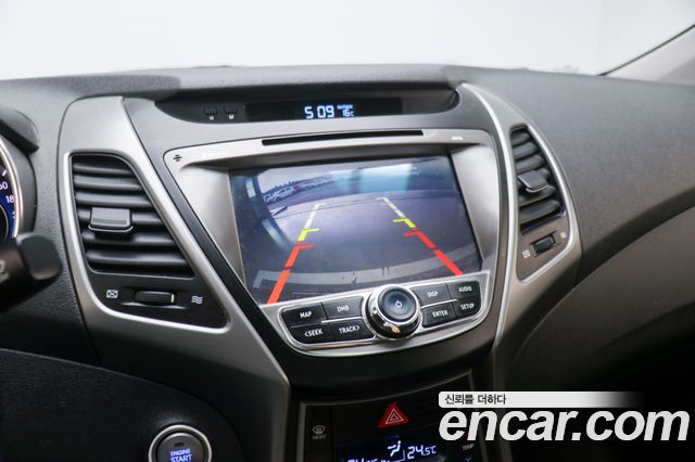 Hyundai AVANTE 2014 — photo 15