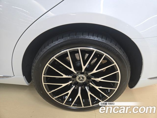 Mercedes-Benz S-Class 2024 — photo 7