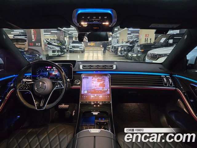 Mercedes-Benz S-Class 2024 — photo 18