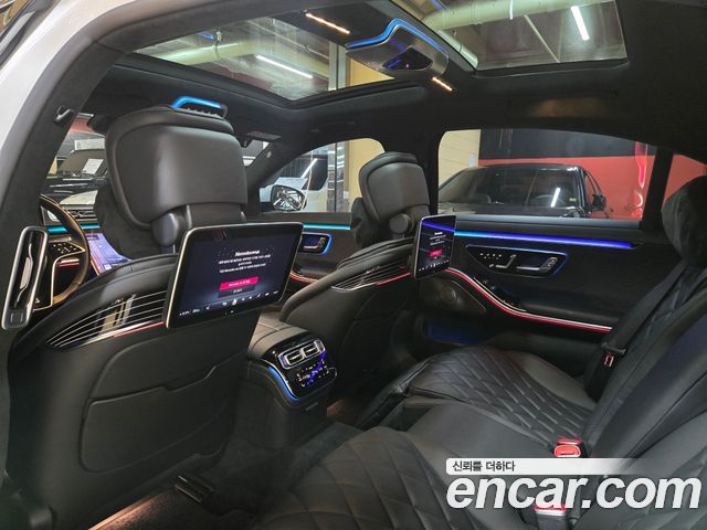 Mercedes-Benz S-Class 2024 — photo 19