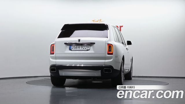 Rolls-Royce Cullinan 2023 — photo 4