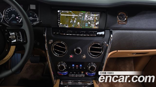 Rolls-Royce Cullinan 2023 — photo 14