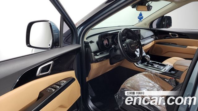 Kia Canival 2022 — photo 10