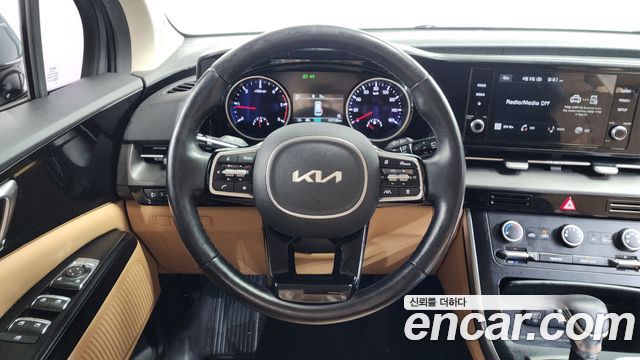 Kia Canival 2022 — photo 13