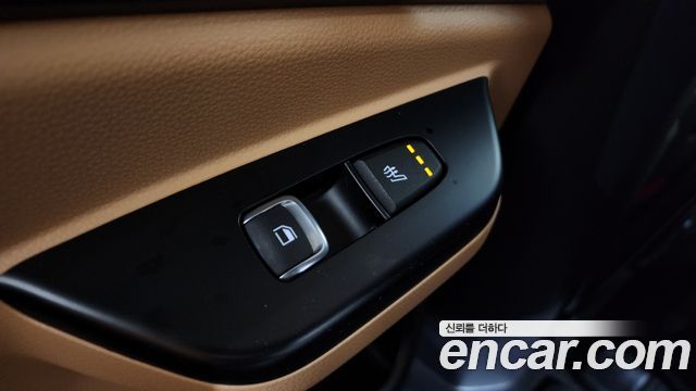Kia Canival 2022 — photo 19