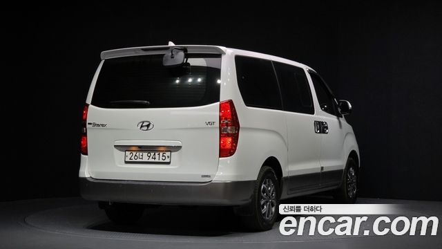 Hyundai Starex 2019 — photo 2