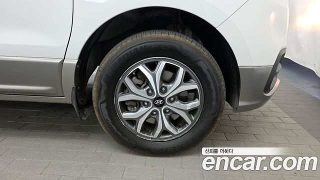 Hyundai Starex 2019 — photo 5