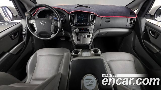 Hyundai Starex 2019 — photo 7