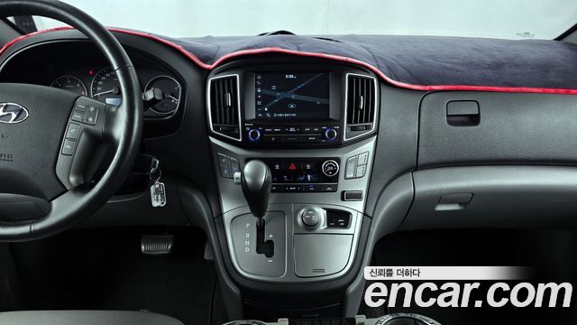 Hyundai Starex 2019 — photo 14