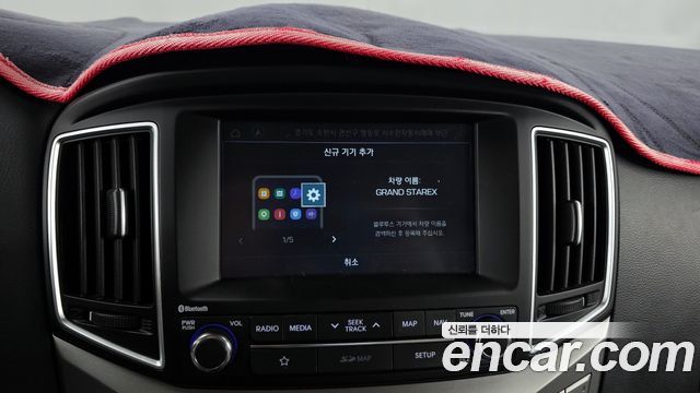 Hyundai Starex 2019 — photo 16