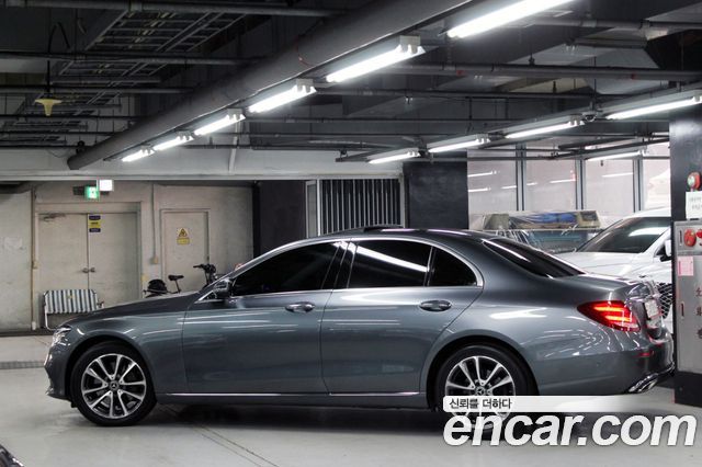 Mercedes-Benz E-Class 2019 — photo 4