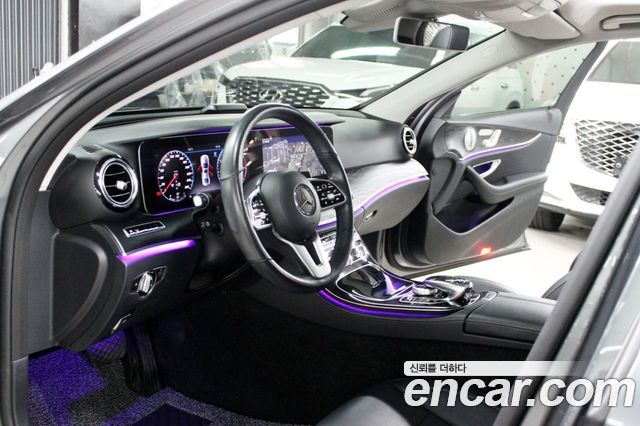Mercedes-Benz E-Class 2019 — photo 8