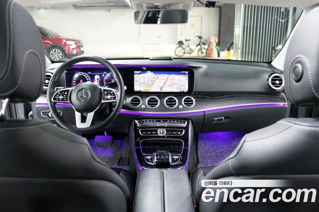 Mercedes-Benz E-Class 2019 — photo 9