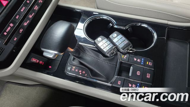 Kia Canival 2020 — photo 9