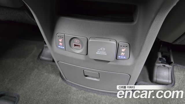 Kia Canival 2020 — photo 19