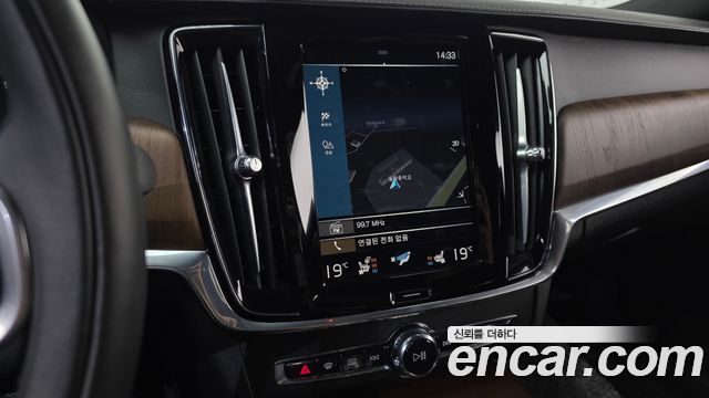 Volvo S90 2021 — photo 11