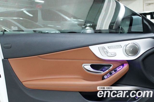 Mercedes-Benz C-Class 2019 — photo 8