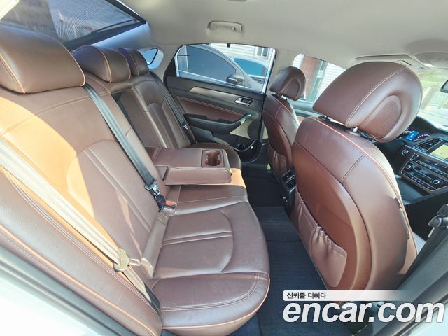 Hyundai Sonata 2017 — photo 12