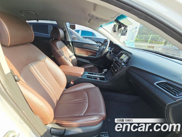 Hyundai Sonata 2017 — photo 13