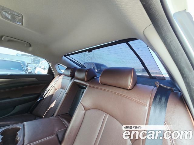 Hyundai Sonata 2017 — photo 18