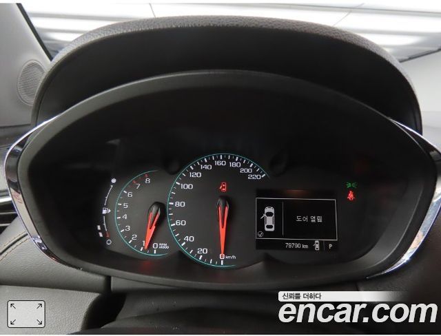 Chevrolet Korea Trax 2017 — photo 11