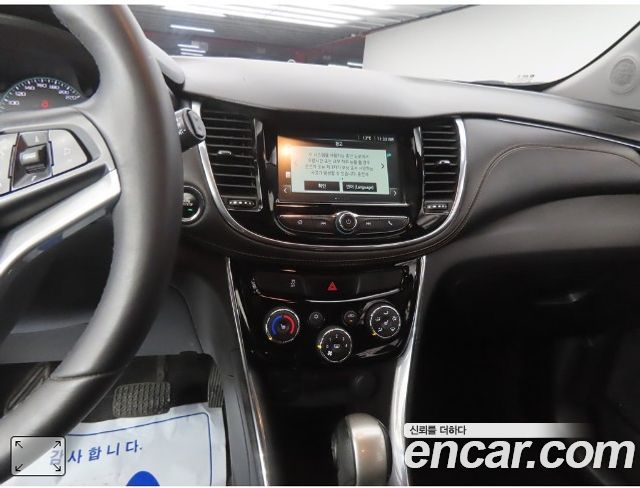 Chevrolet Korea Trax 2017 — photo 12
