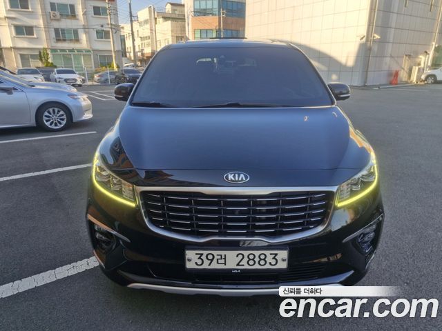 Kia Canival 2019 — photo 2