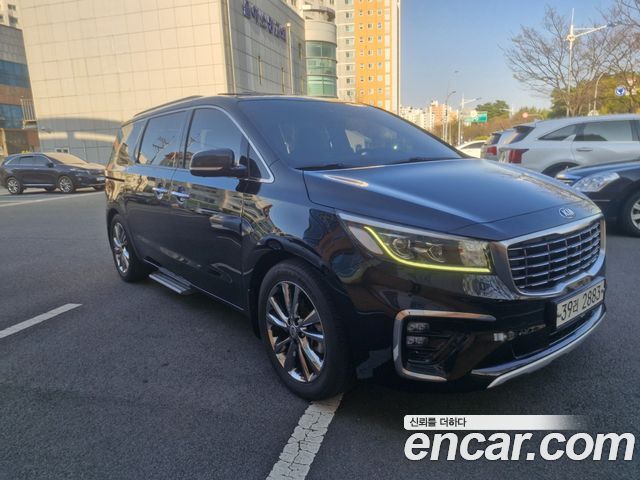 Kia Canival 2019 — photo 3