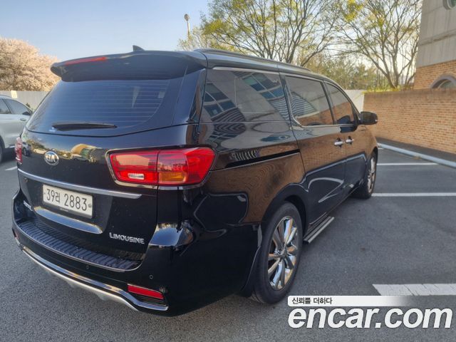 Kia Canival 2019 — photo 5