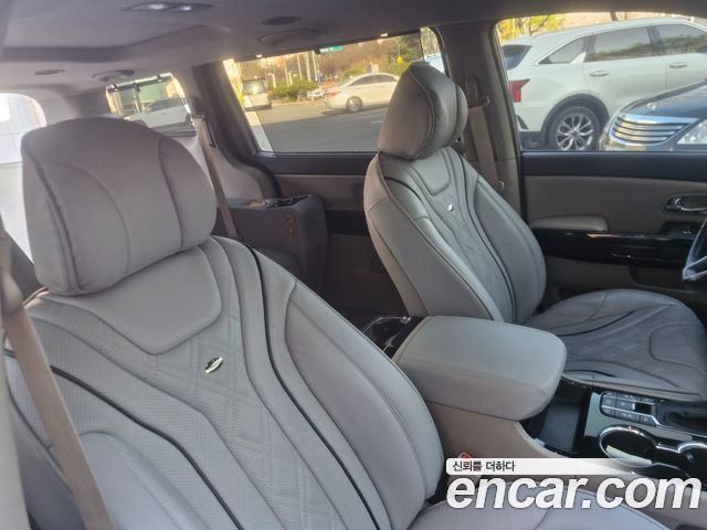 Kia Canival 2019 — photo 10