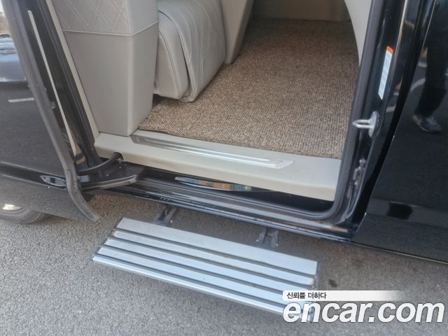 Kia Canival 2019 — photo 11