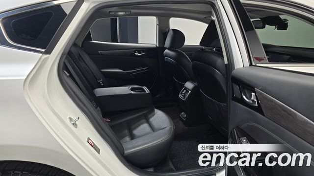 Kia K7 2020 — photo 12