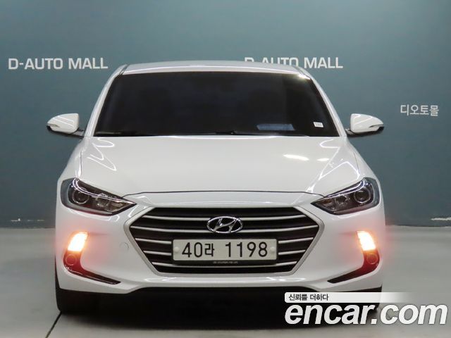 Hyundai AVANTE 2017 — photo 2