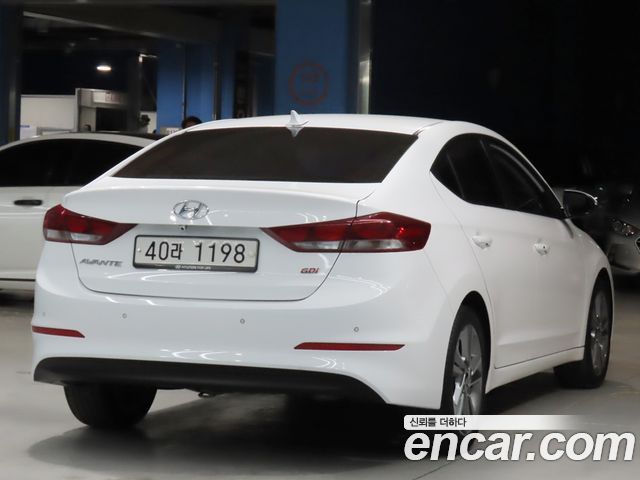 Hyundai AVANTE 2017 — photo 4