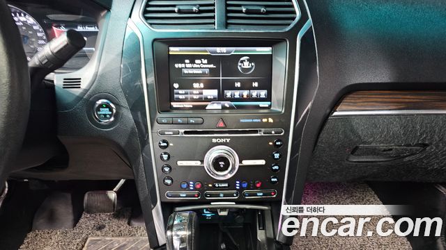 Ford Explorer 2016 — photo 15