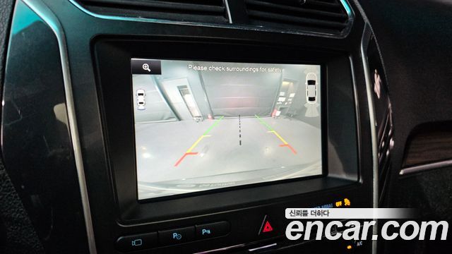 Ford Explorer 2016 — photo 16