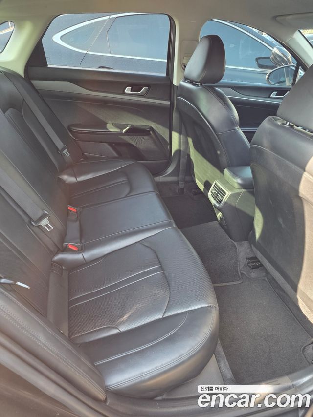 Kia K5 2021 — photo 10