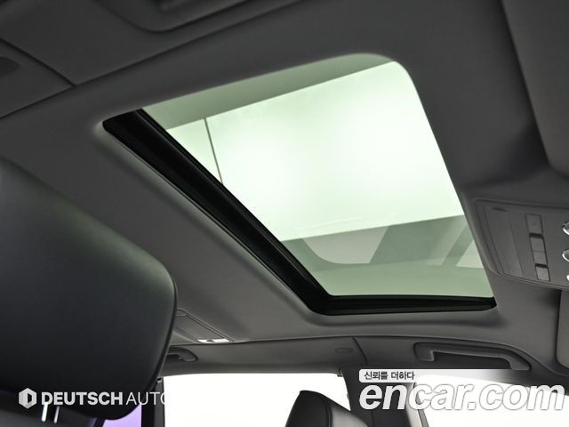 Volkswagen Phaeton 2013 — photo 18