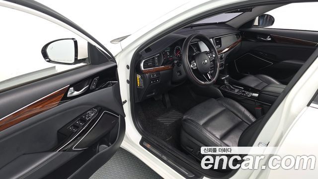 Kia K7 2017 — photo 10