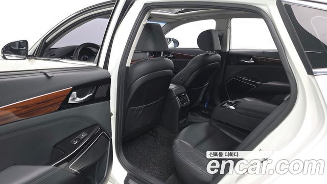 Kia K7 2017 — photo 11