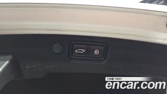 Kia K7 2017 — photo 20