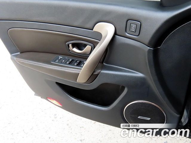 Renault Korea SM5  2015 — photo 11