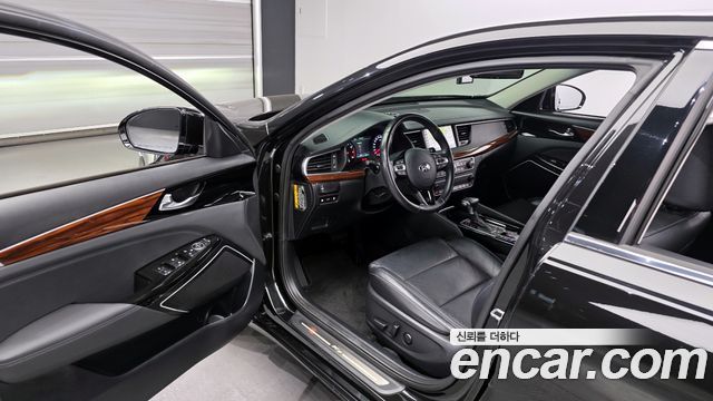Kia K7 2017 — photo 10