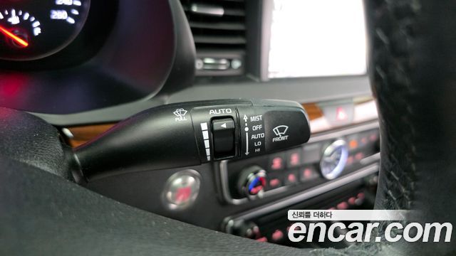 Kia K7 2017 — photo 14